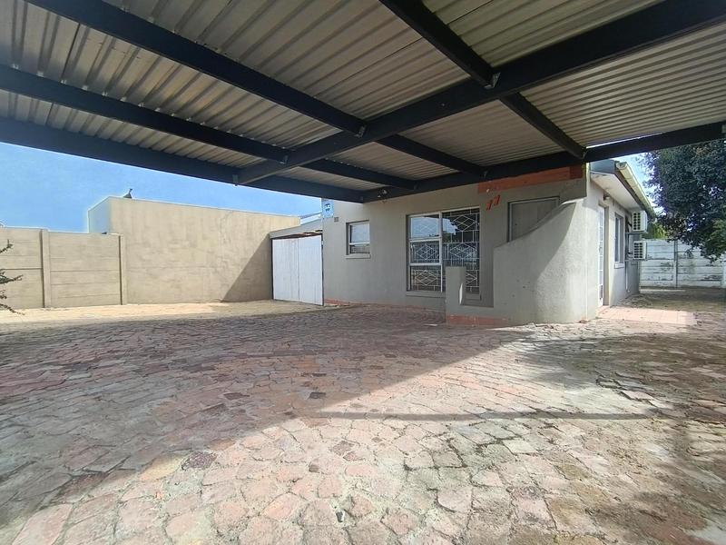 2 Bedroom Property for Sale in Protea Village Western Cape